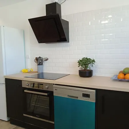 L'arsenal * Vue Pyrenees * Tout Confort Apartament *